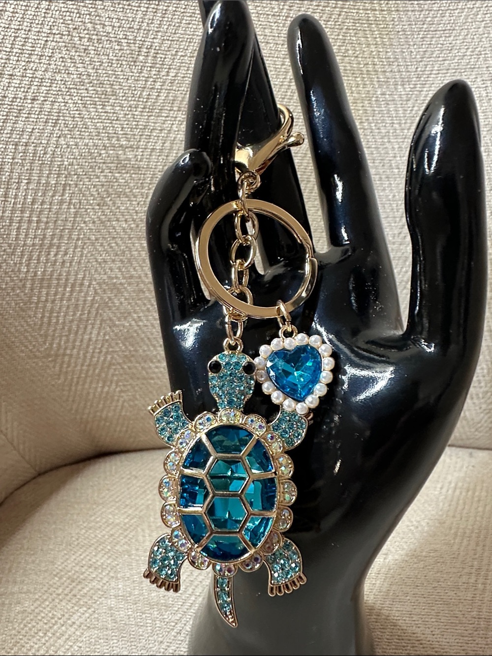 Sparkling Blue Turtle Keychain with Heart Charm - Picture 3 of 5